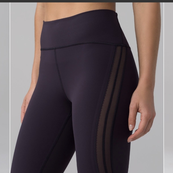 Lululemon Sun Setter Crop (17")Boysenberry - Picture 2 of 9